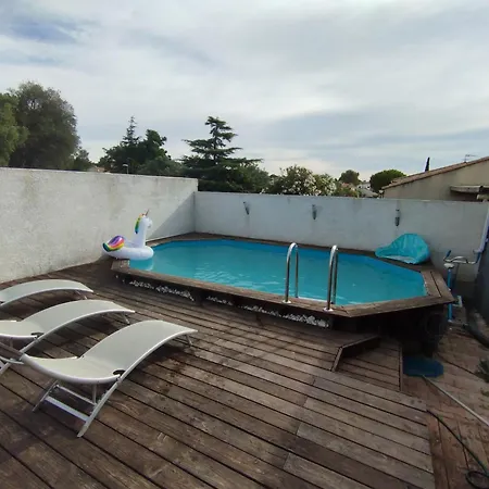 Avec Piscine *